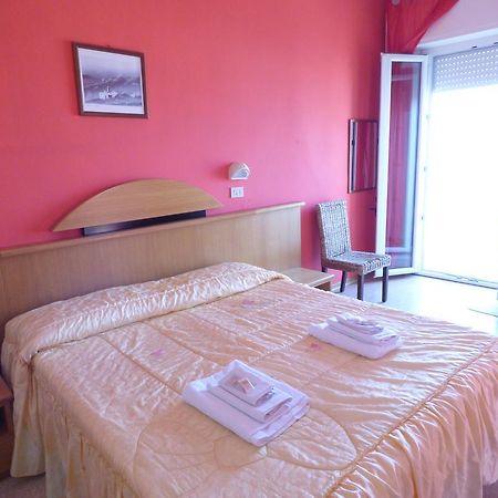 Consul Hotel Ρίμινι Εξωτερικό φωτογραφία