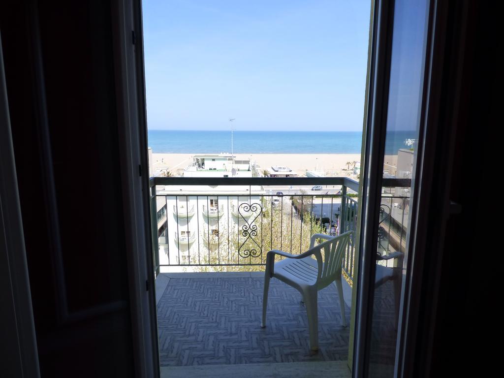 Consul Hotel Ρίμινι Εξωτερικό φωτογραφία