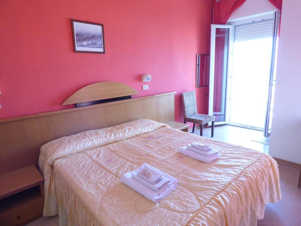 Consul Hotel Ρίμινι Εξωτερικό φωτογραφία