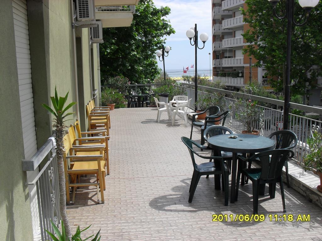 Consul Hotel Ρίμινι Εξωτερικό φωτογραφία